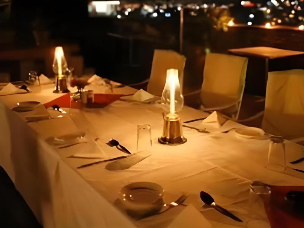Hotel Vajra Катманду Екстер'єр фото