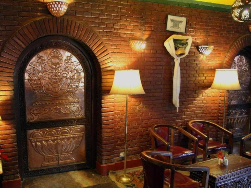 Hotel Vajra Катманду Екстер'єр фото