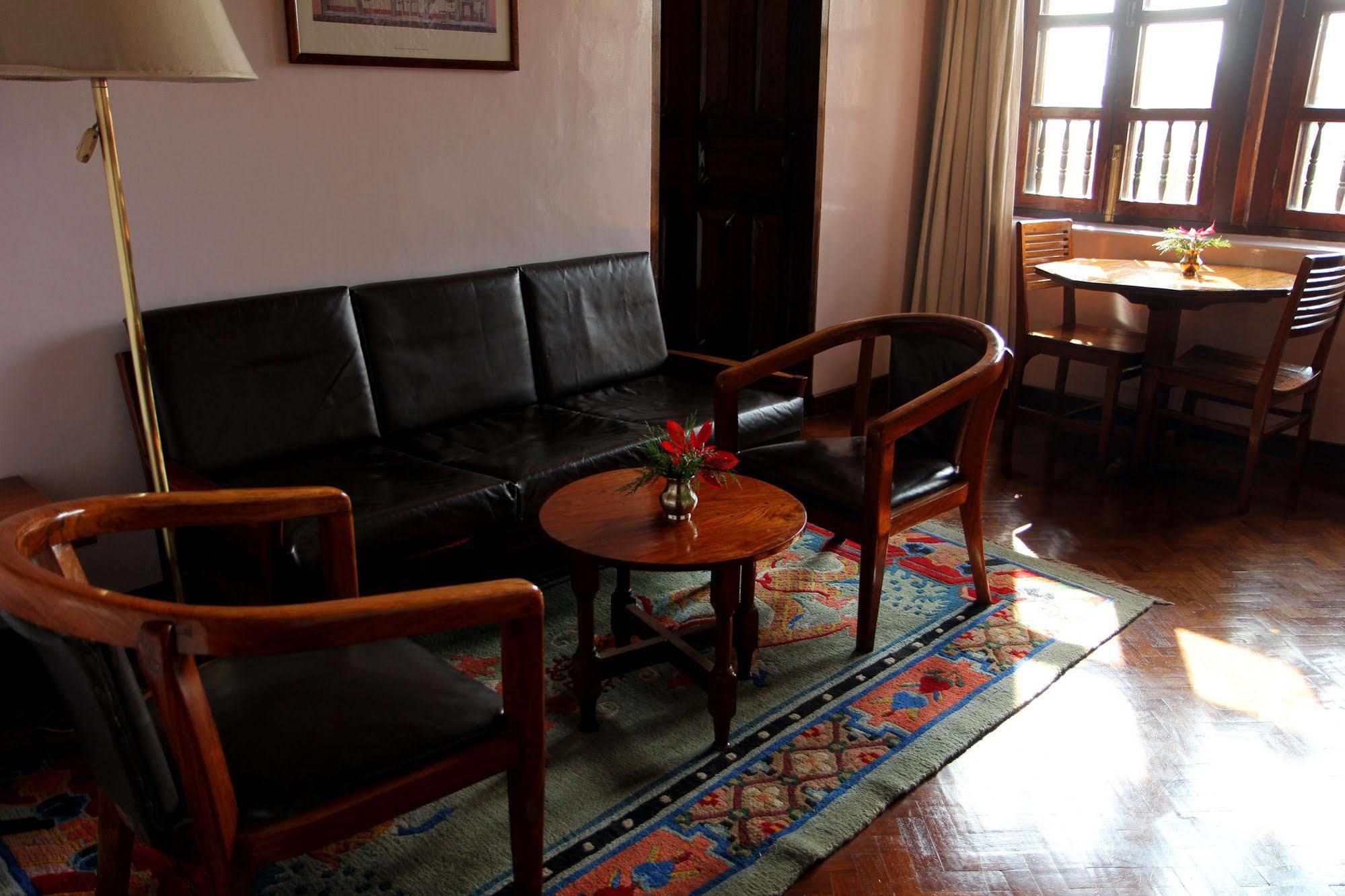 Hotel Vajra Катманду Екстер'єр фото